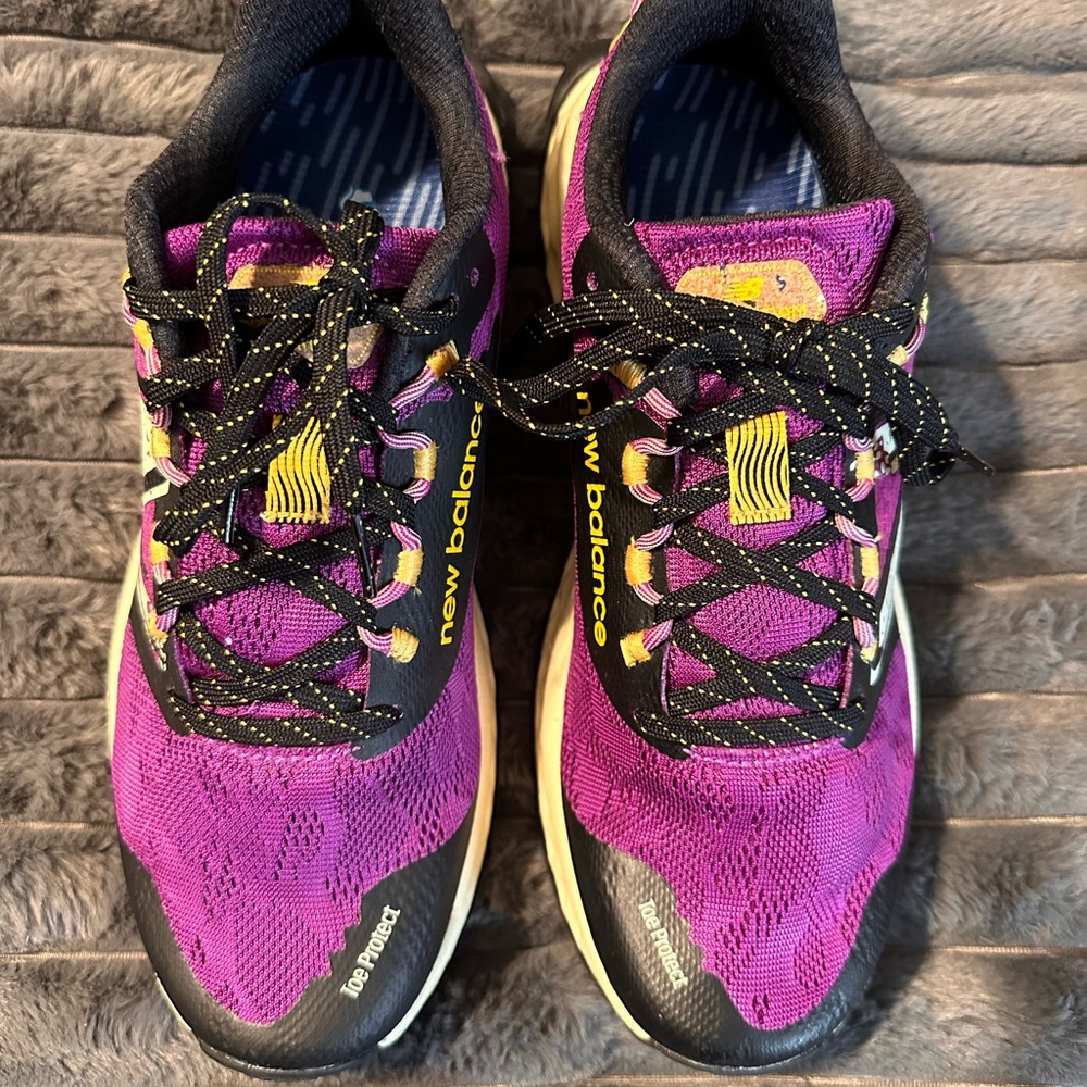 New Balance Women's Purple and Yellow Gator Trail Running Shoes